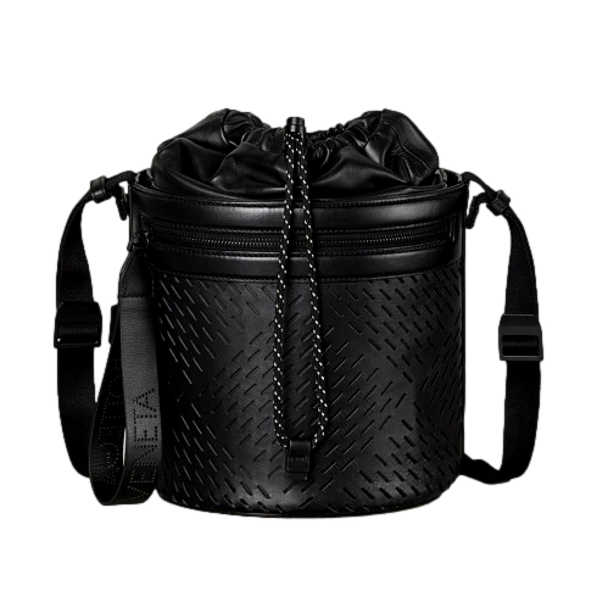 Черная кожаная сумка через плечо Bottega Veneta с завязками и перфорацией