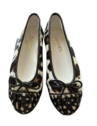 CHANEL Pony Hair Calfskin Cap Toe CC Ballerina Flats/New, Pre-Owned  Size 36