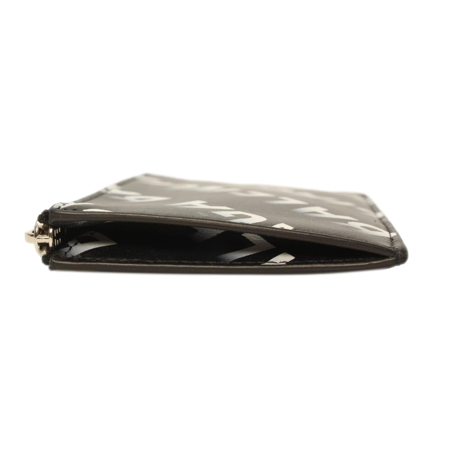 Balenciaga Black Leather Gradient Logo Small Zip Card Wallet 640535